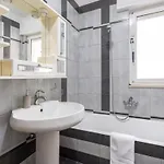 House Апартаменты *